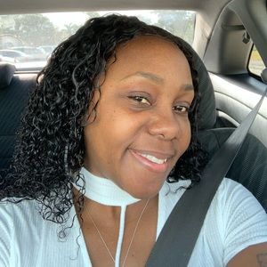 Meet your Posher, Sharonda